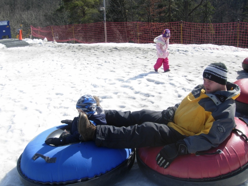 Camelback snowtubing ski 2012